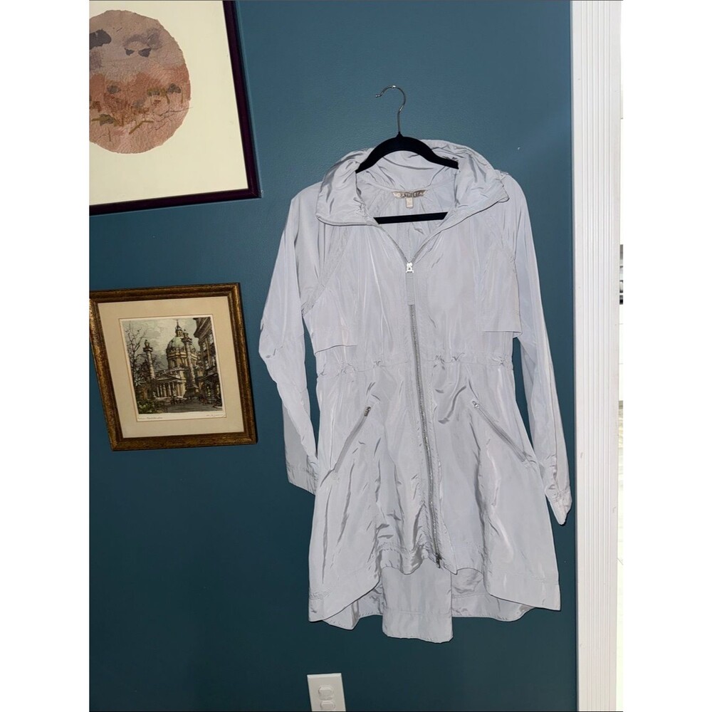 Athleta Rain Drop longline hooded windbreaker